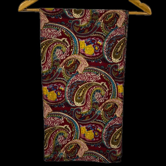 Cejon Scarf Wrap Shawl 70" X 44" NWT Fringe Fall colors Lightweight Paisley - Picture 4 of 10